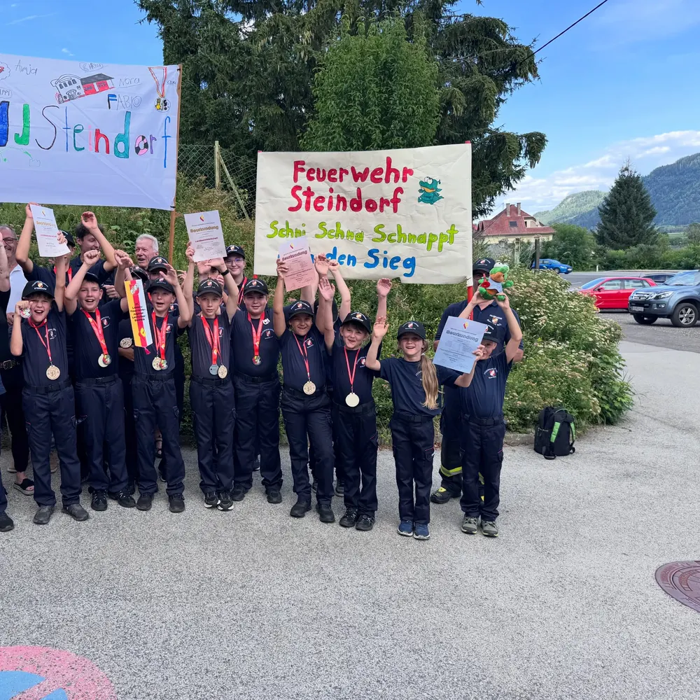 🚒 Jugendbewerbssaison 2026 🚒
•
•
•
Feierlich konnten wir am vergangenen Sonntag, 05.06.2026, unsere Bewer…